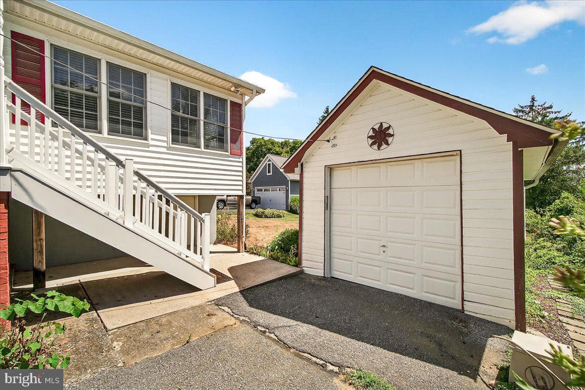 206 Prospect Street photo 27