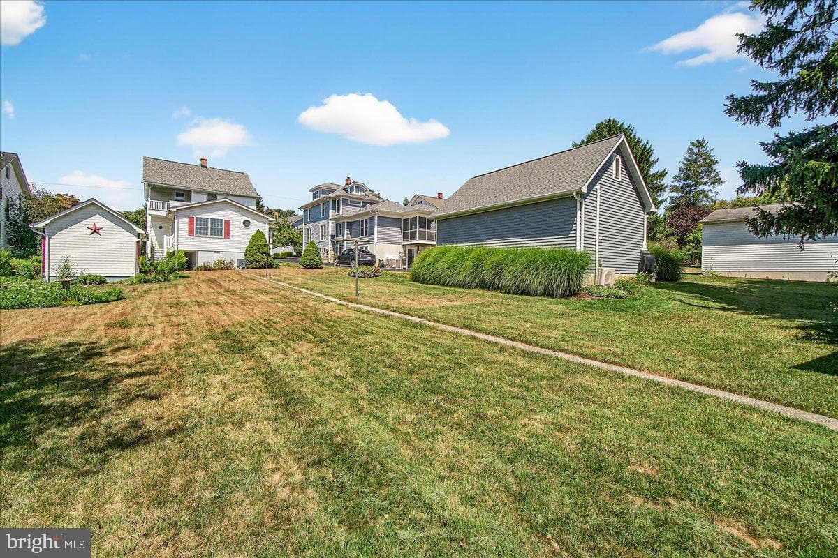 206 Prospect Street photo 29