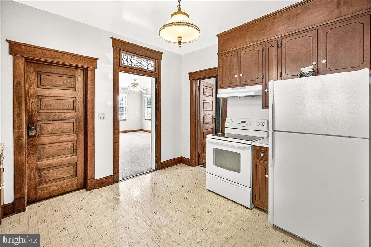 206 Prospect Street photo 5