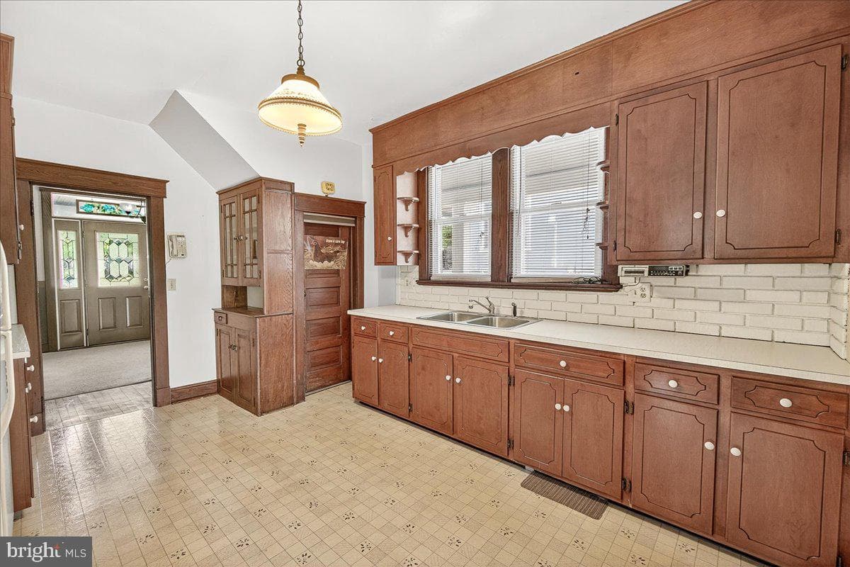 206 Prospect Street photo 7