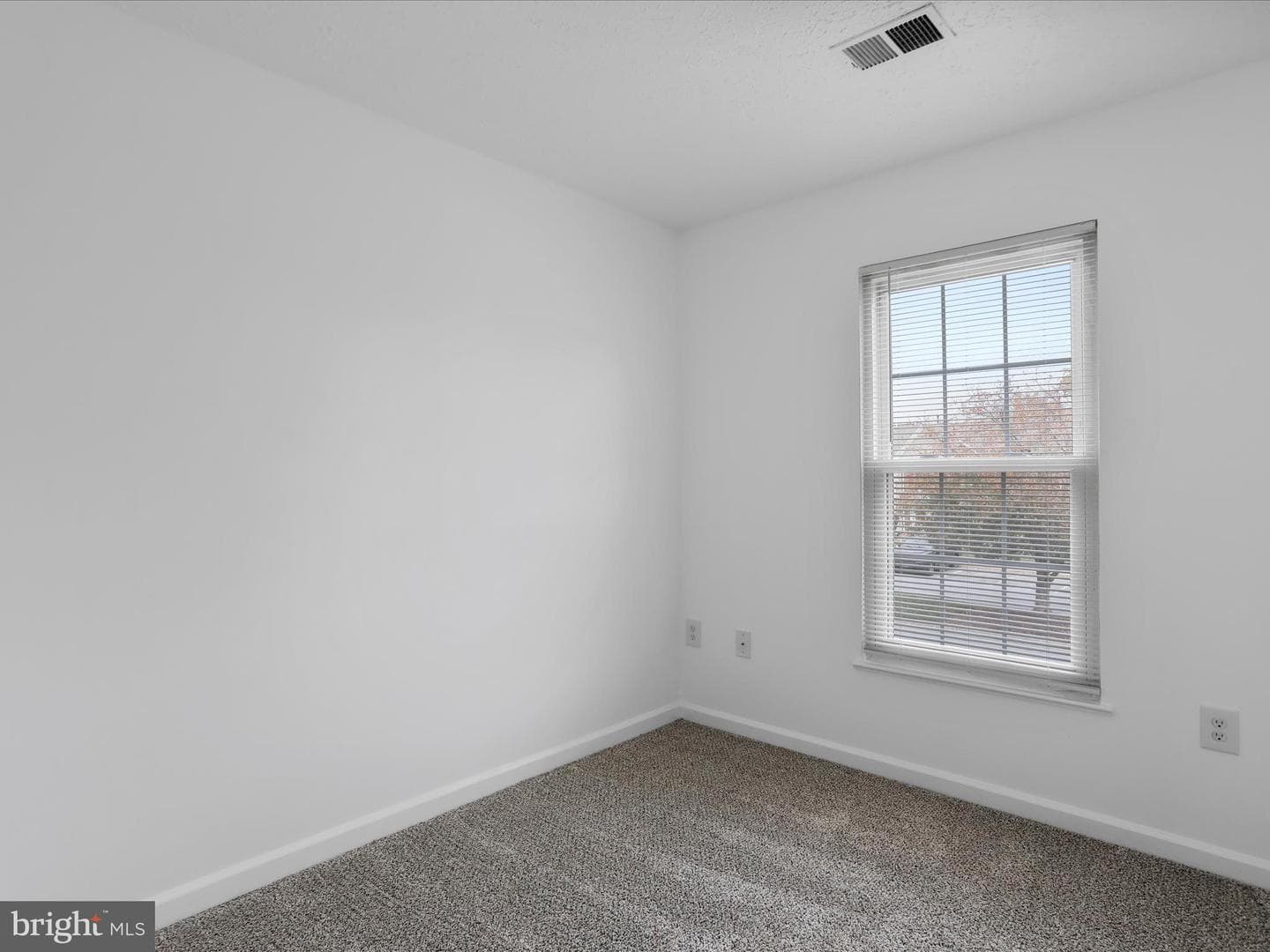1518 Beverly Court photo 14