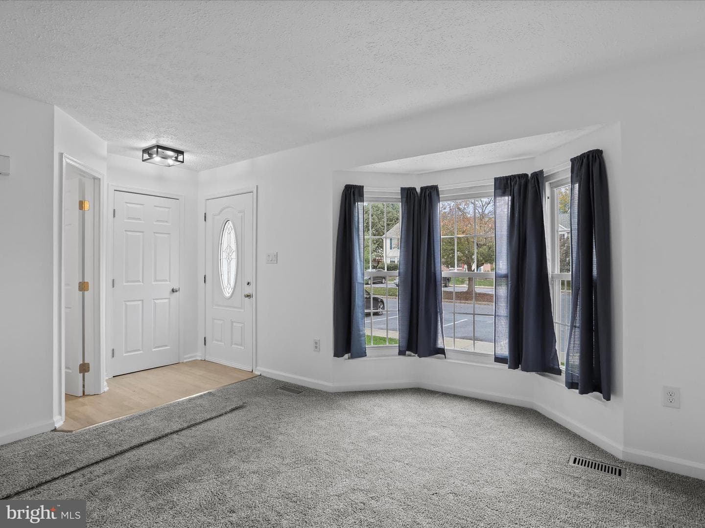 1518 Beverly Court photo 2