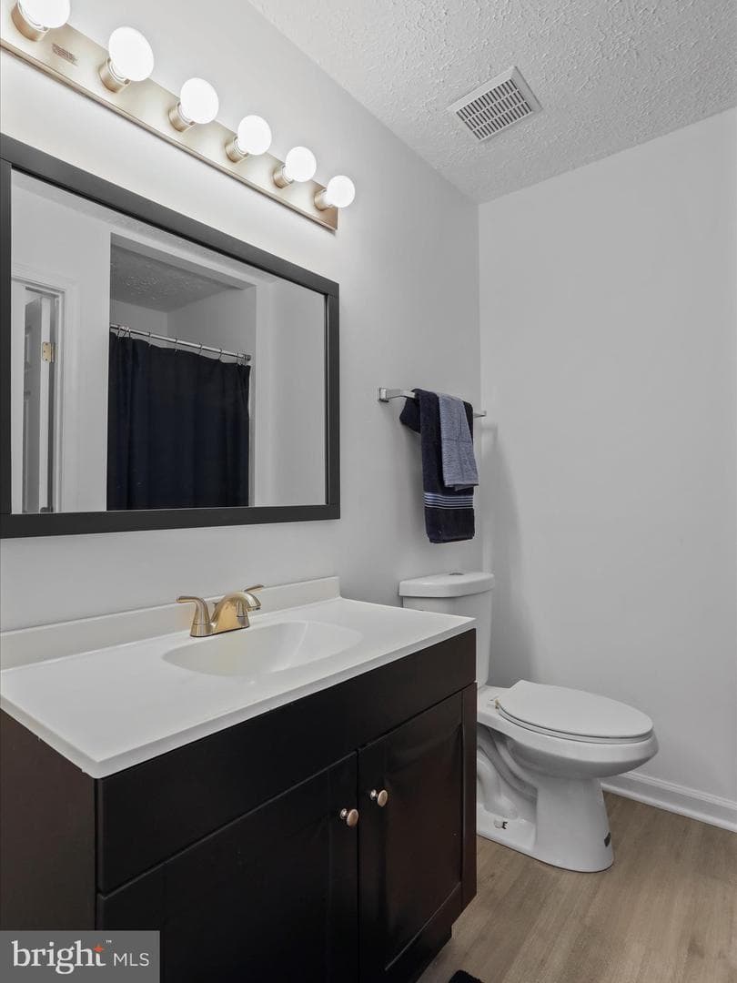 1518 Beverly Court photo 22