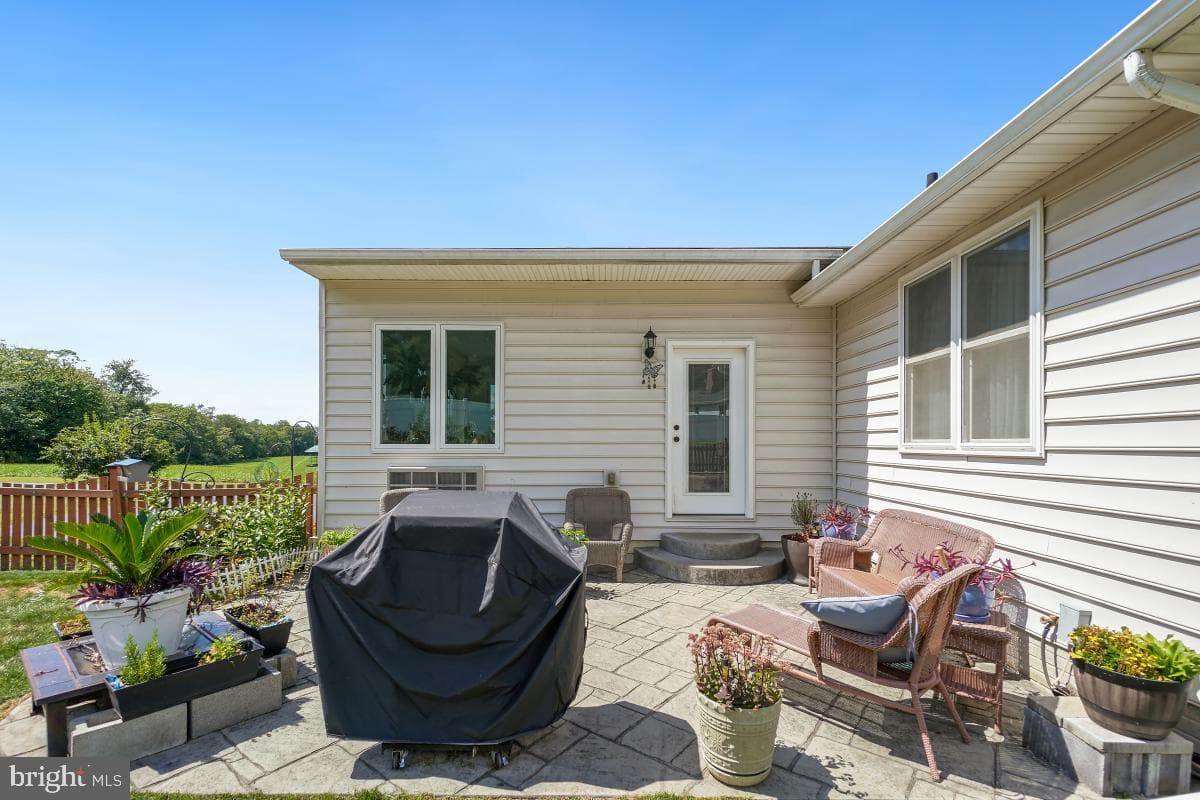 15535 Liberty Road photo 40