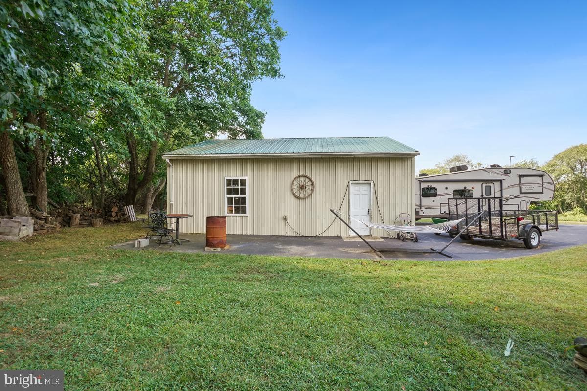 15535 Liberty Road photo 43
