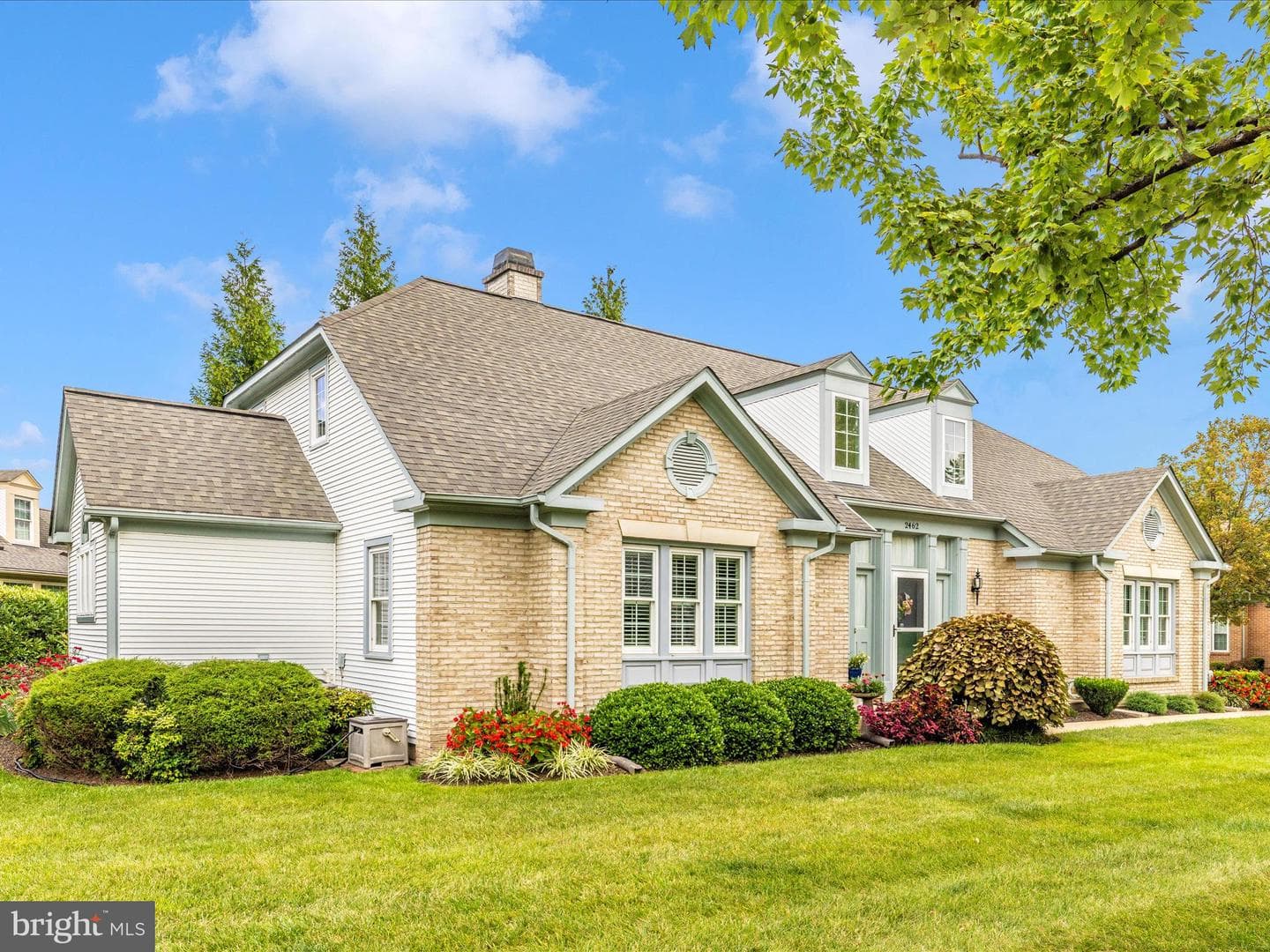 2462 Bear Den Road photo 3