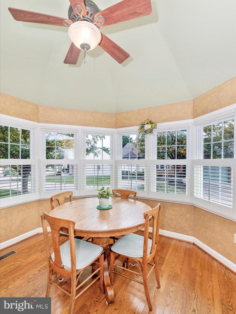 2462 Bear Den Road photo 33