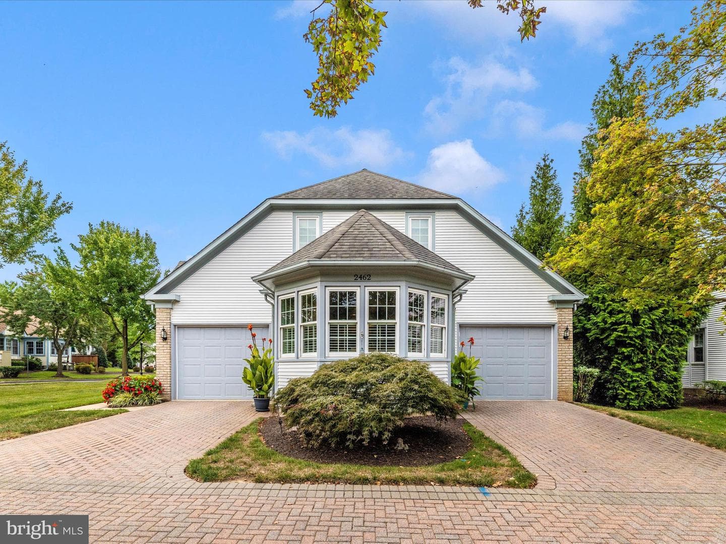 2462 Bear Den Road photo 5
