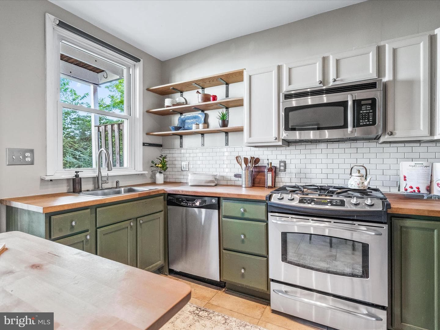 441 W South Street photo 14