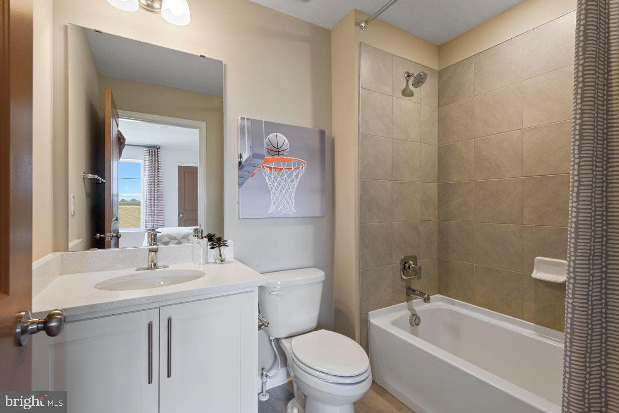 453 Ensemble Way photo 28