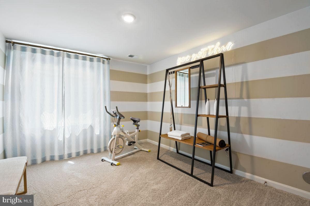 453 Ensemble Way photo 32
