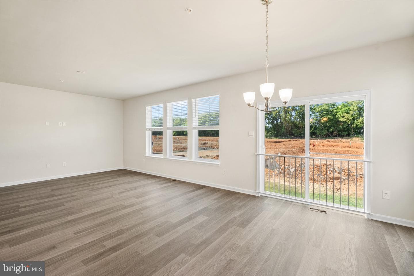449 Ensemble Way photo 11