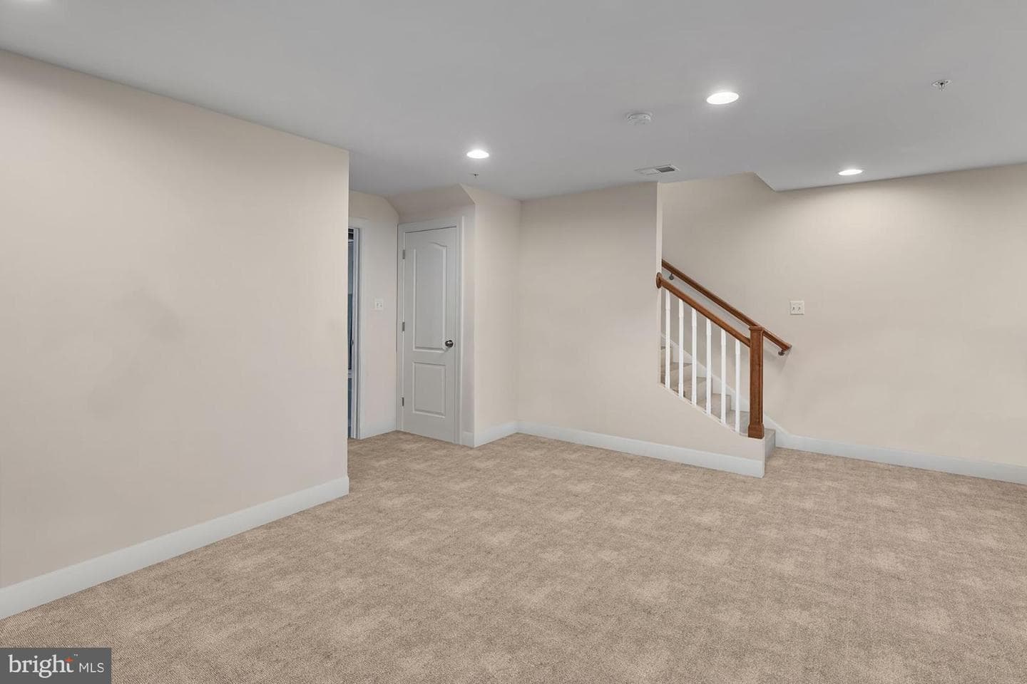 1410 Scheer Street photo 16
