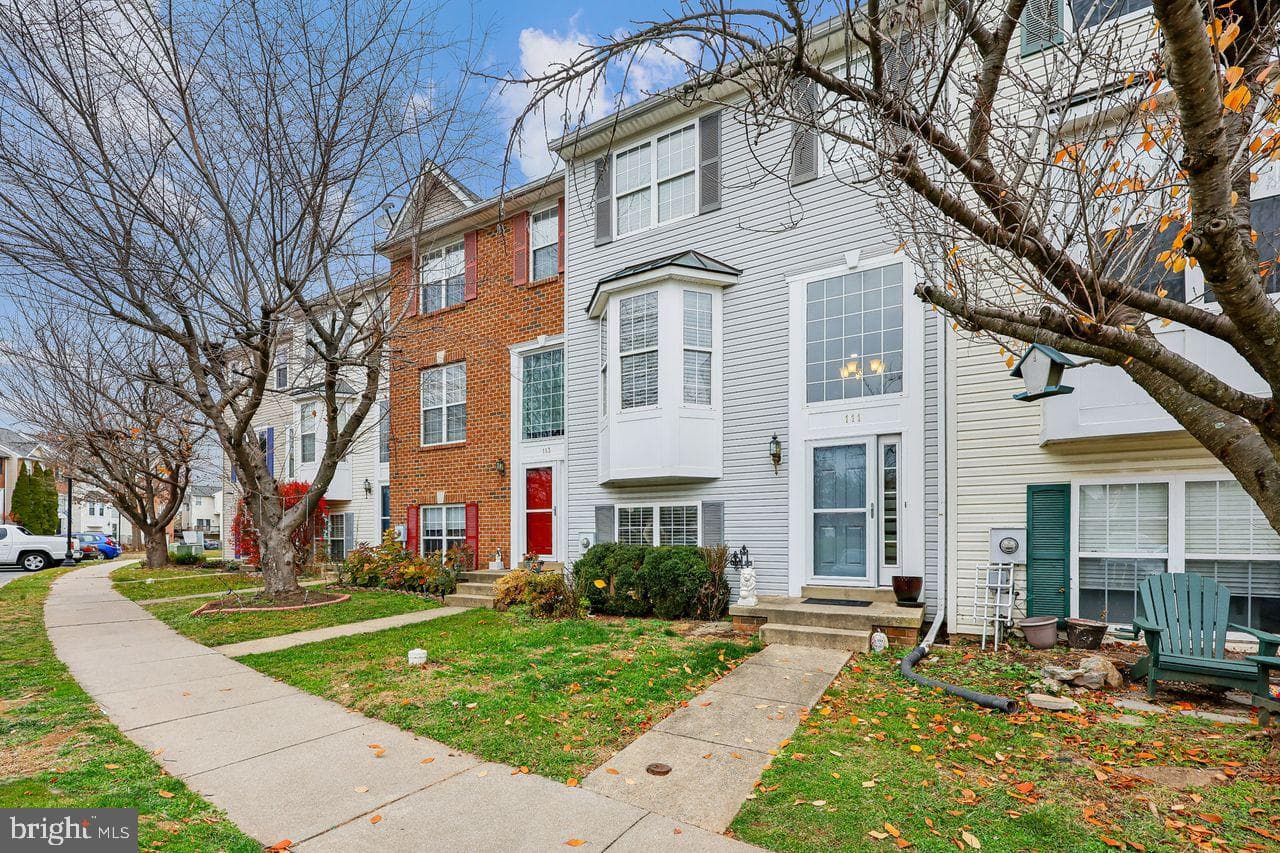 111 Harpers Way photo 1
