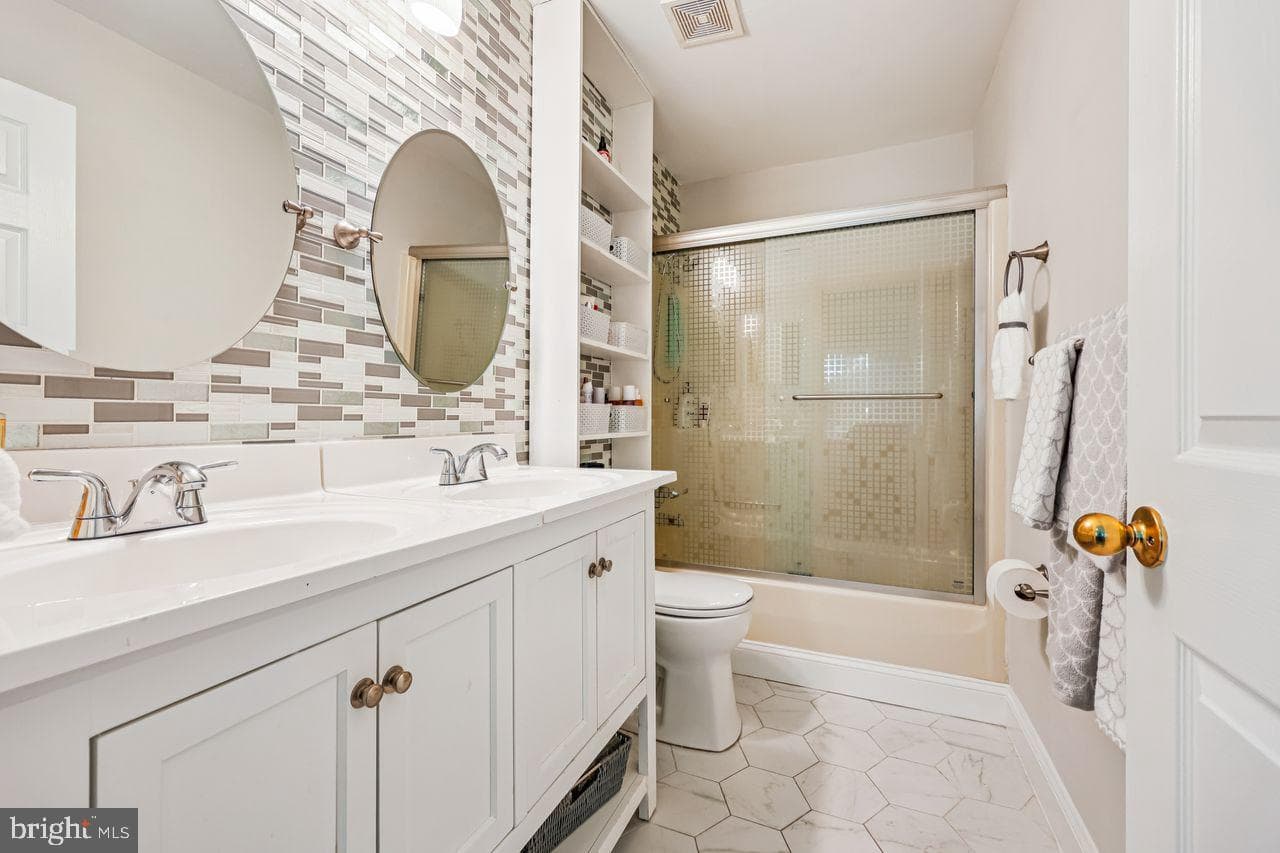 111 Harpers Way photo 14