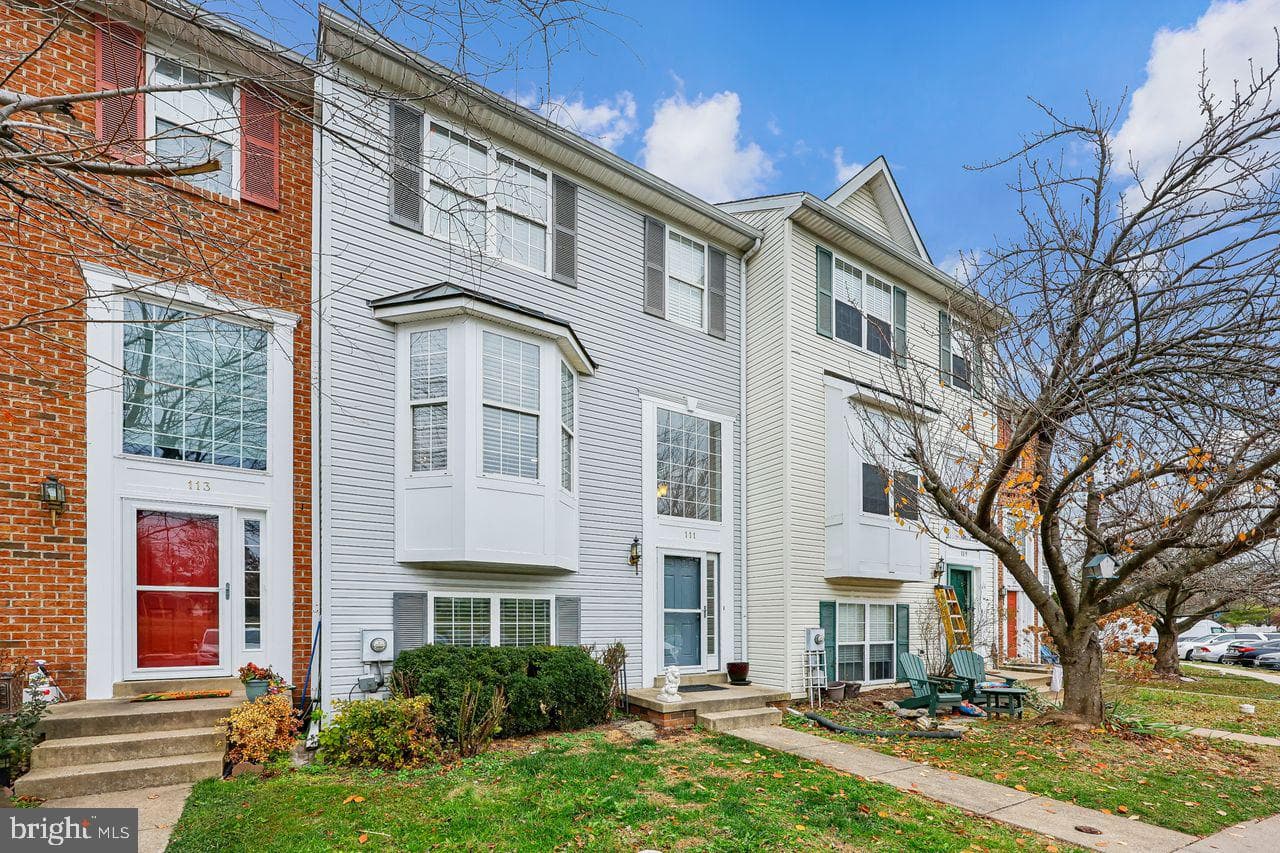111 Harpers Way photo 36