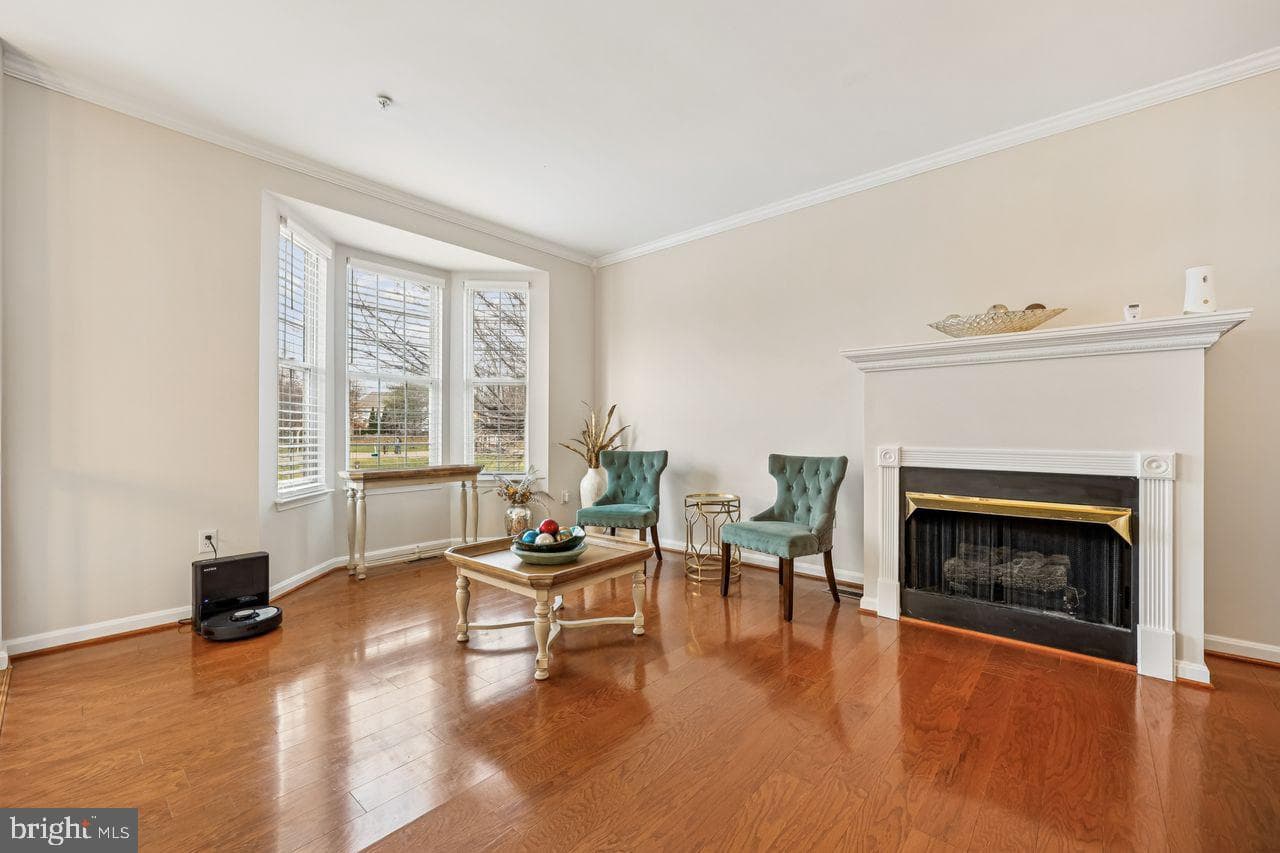 111 Harpers Way photo 5