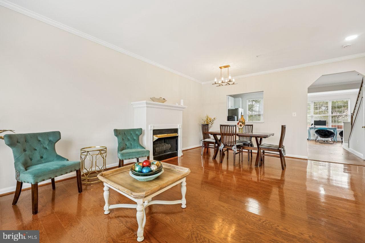 111 Harpers Way photo 6