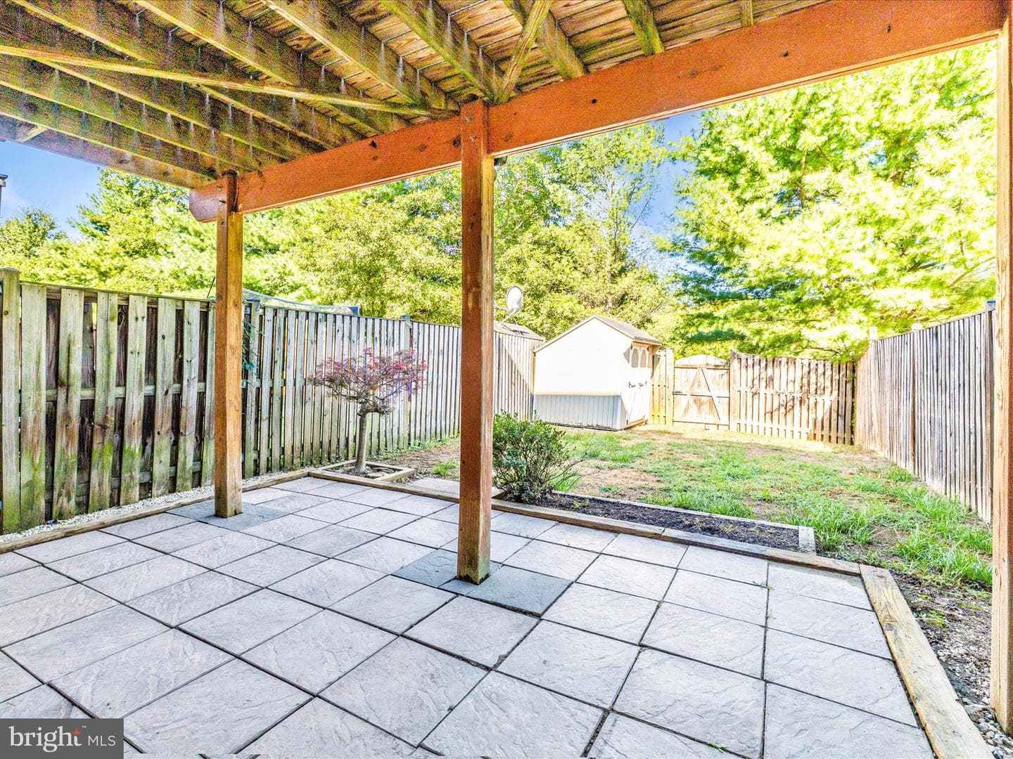 143 Fiona Way photo 36