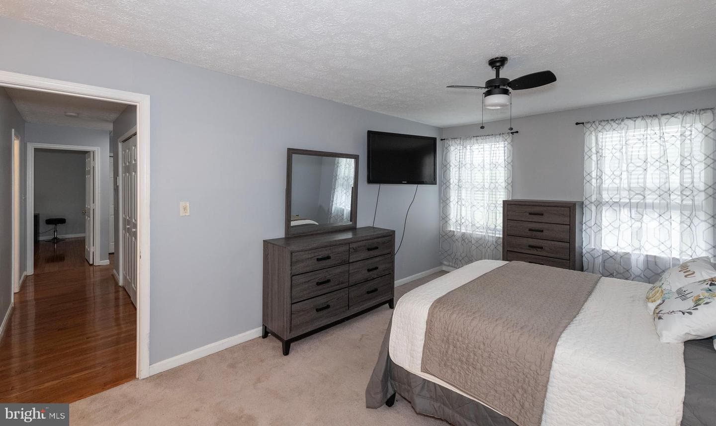 2174 Ambleside Court photo 18