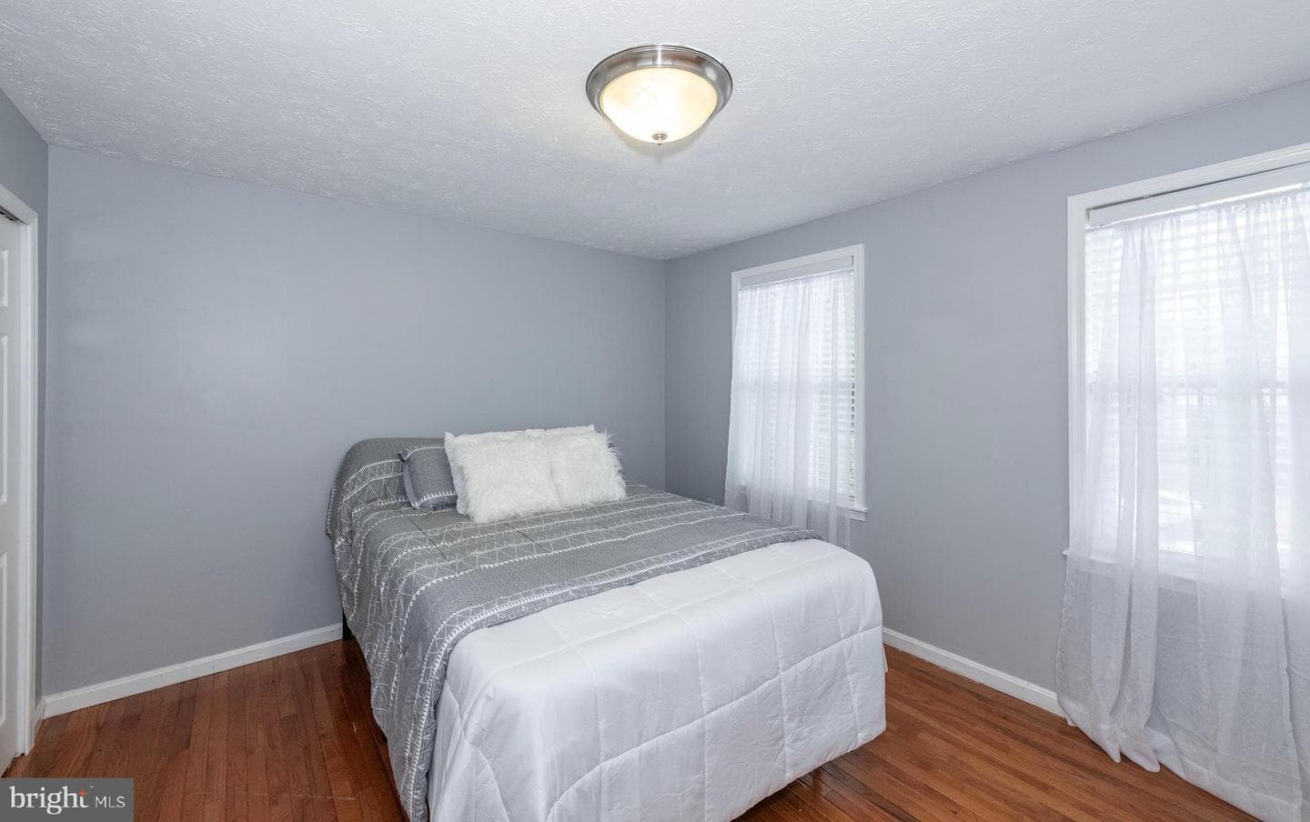 2174 Ambleside Court photo 22