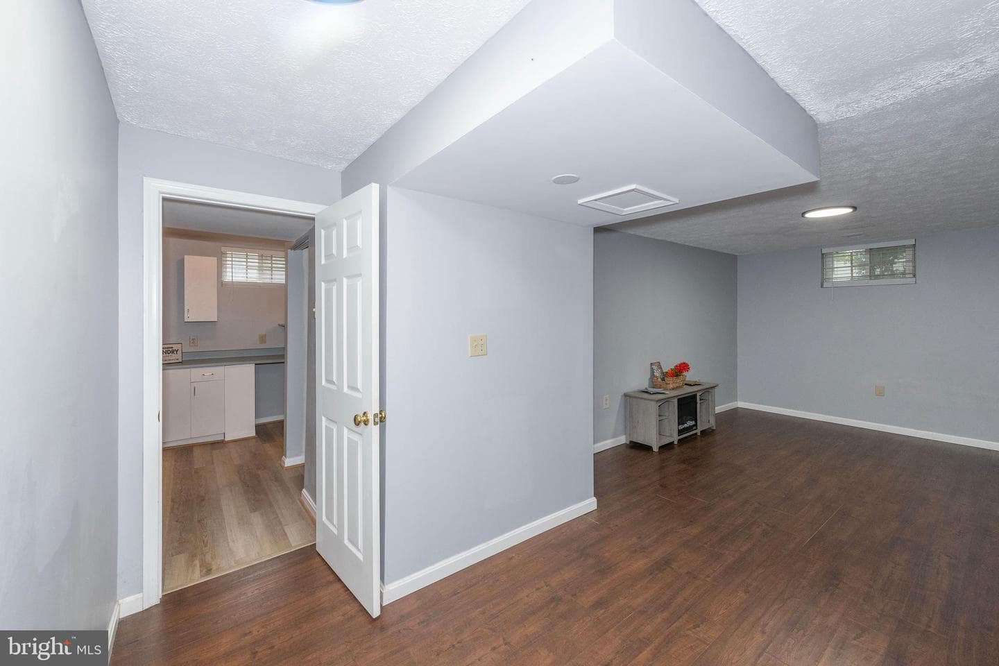 2174 Ambleside Court photo 30