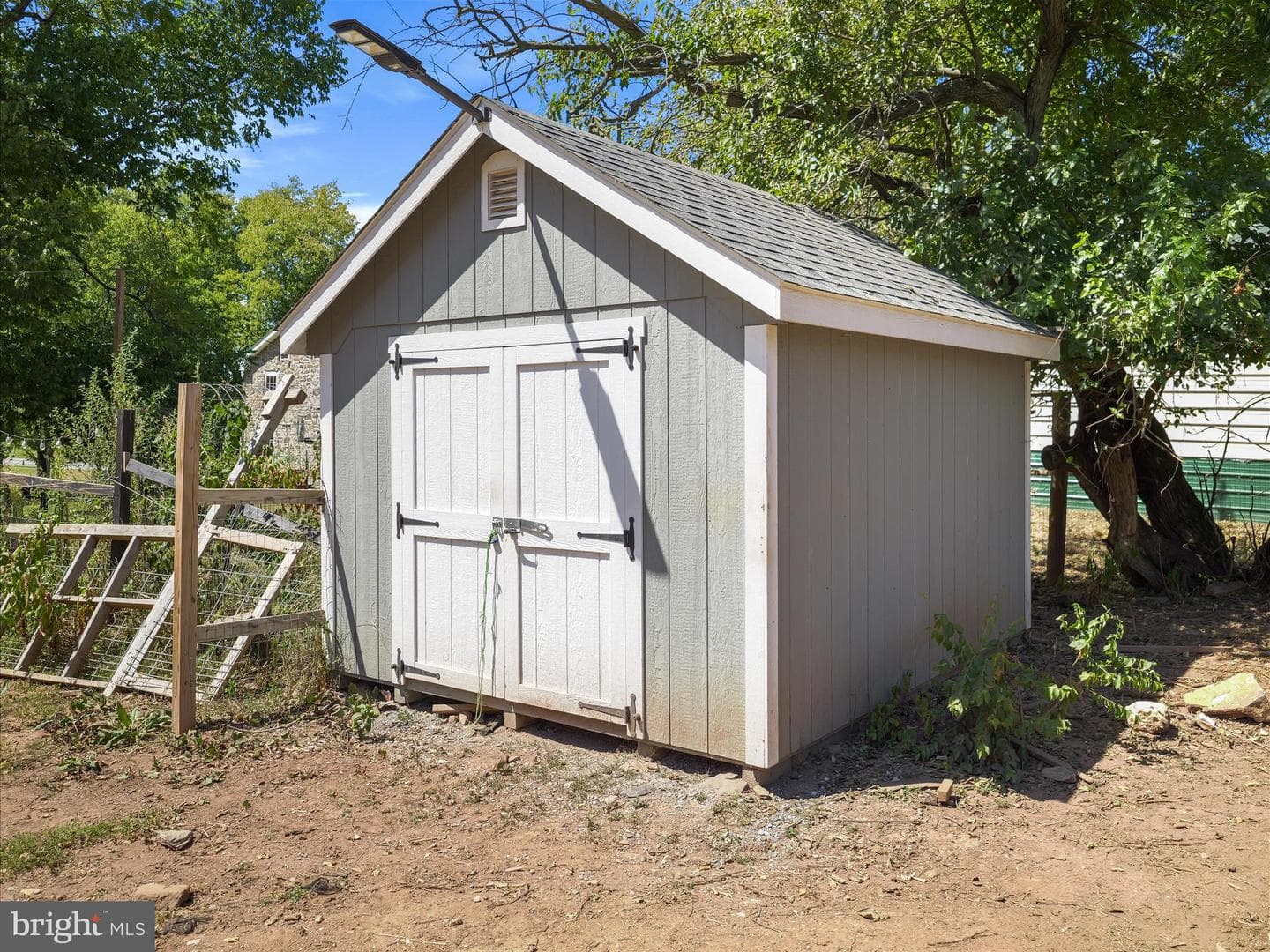 11715 Clyde Young Road photo 4
