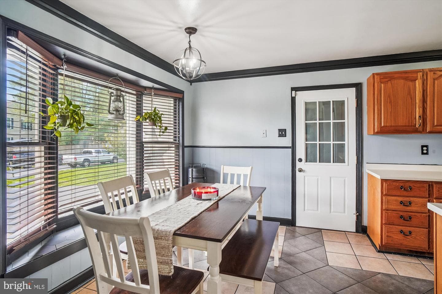 8806 Adventure Avenue photo 18