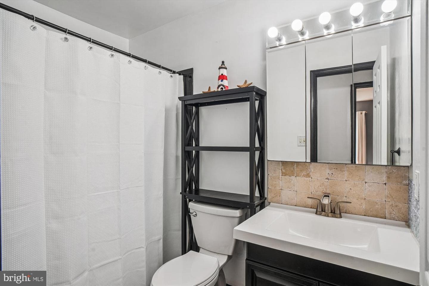 8806 Adventure Avenue photo 20