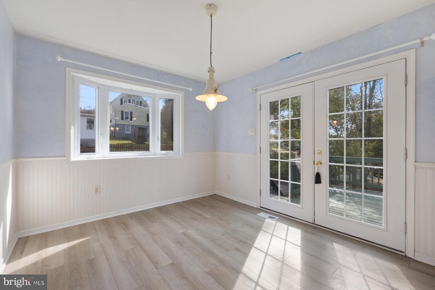 822 E B Street photo 15