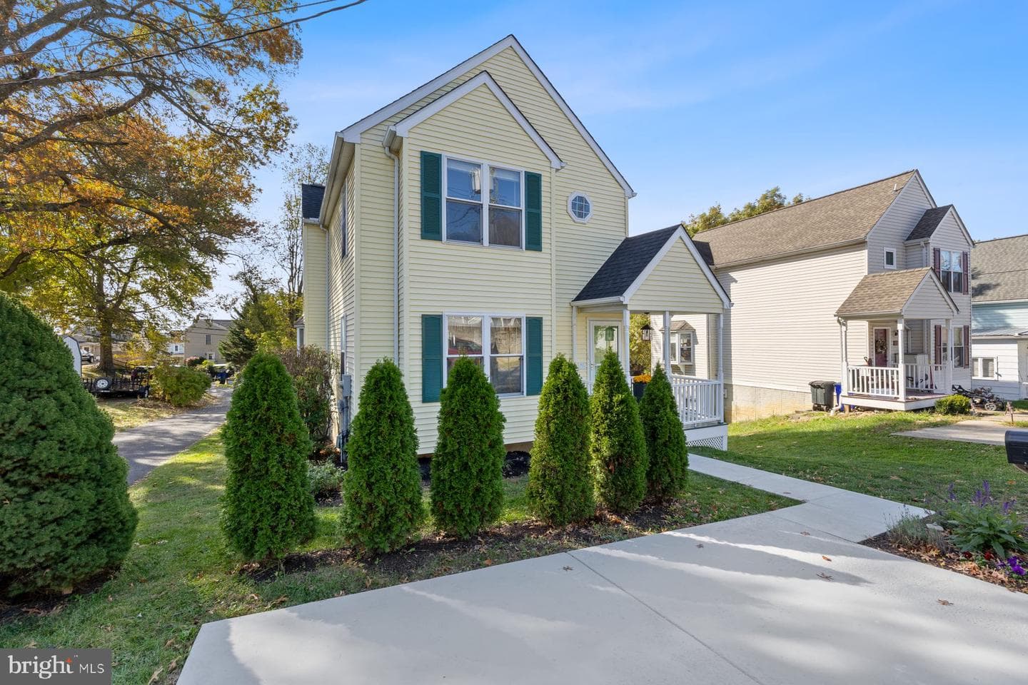 822 E B Street photo 2
