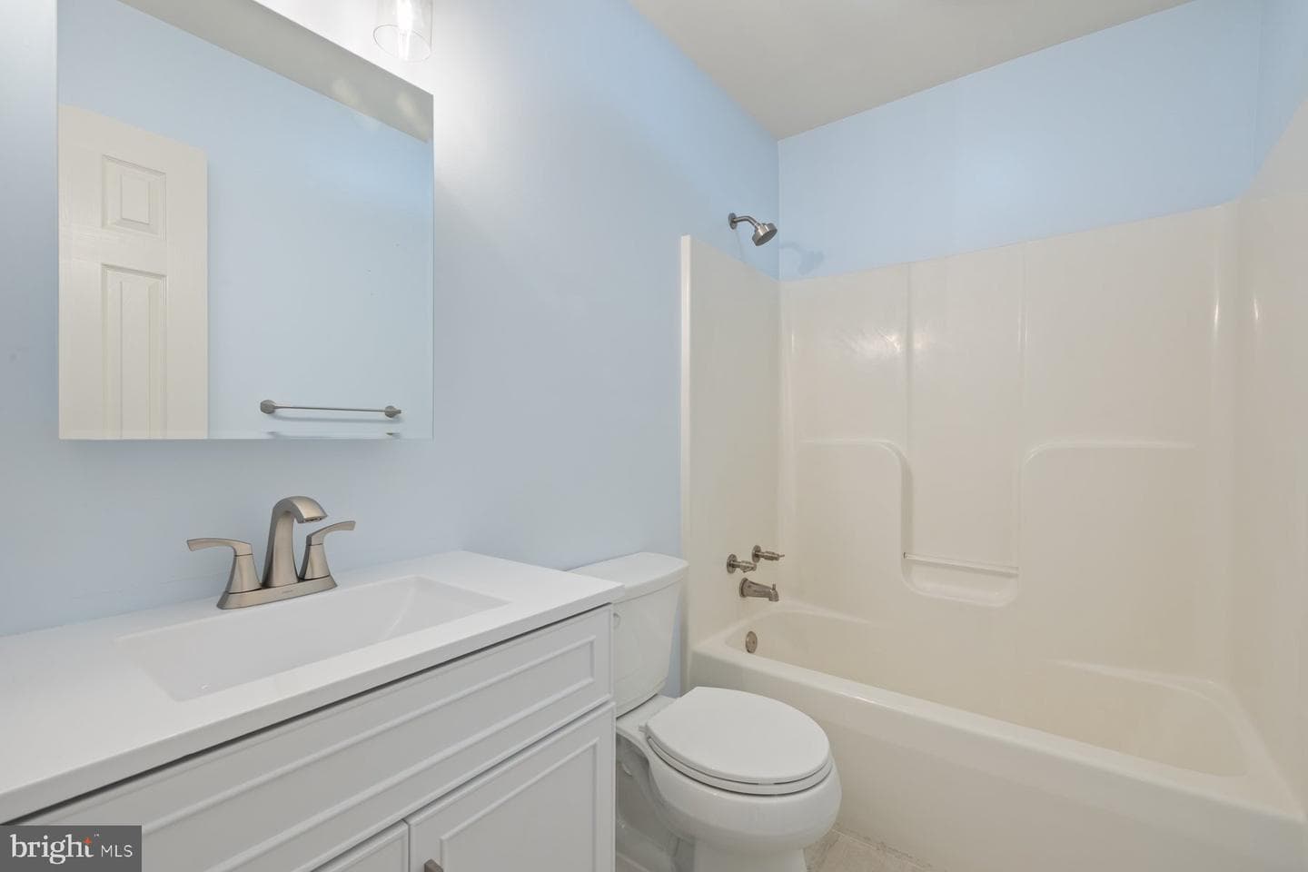 822 E B Street photo 25