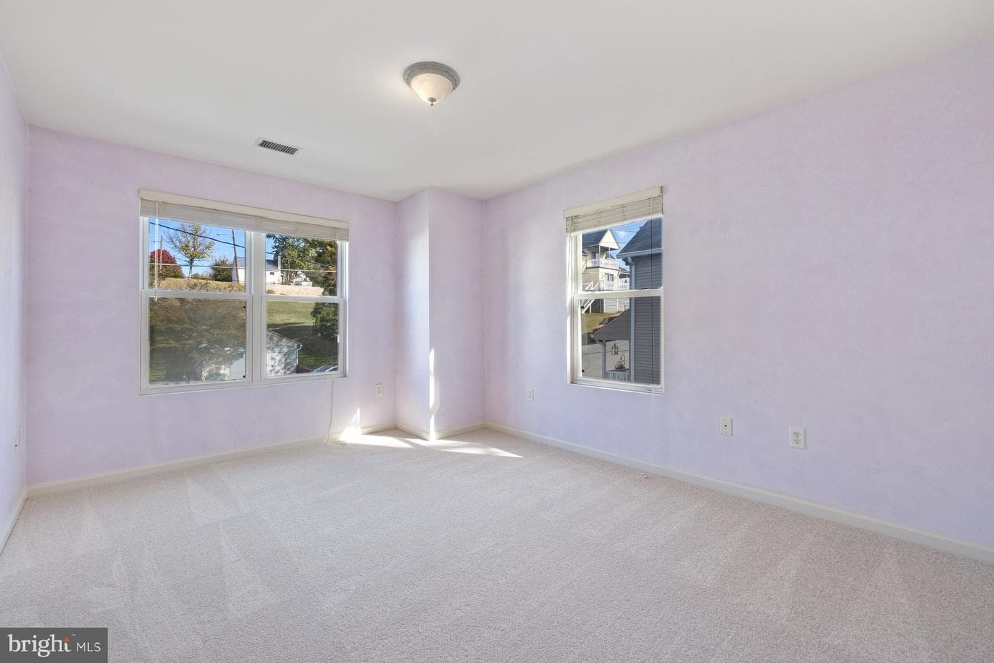 822 E B Street photo 26