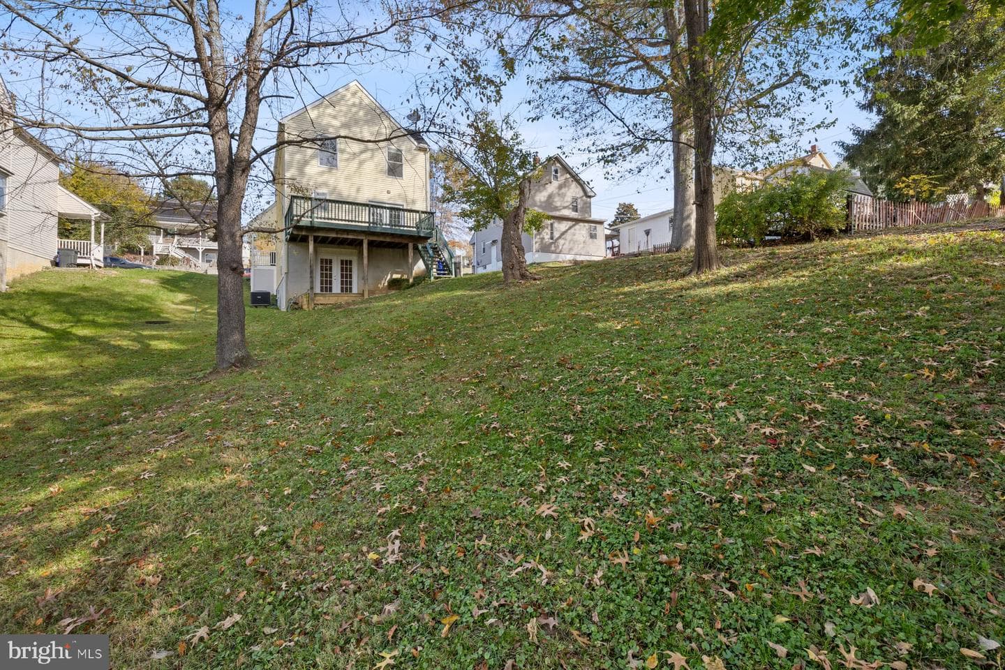 822 E B Street photo 8