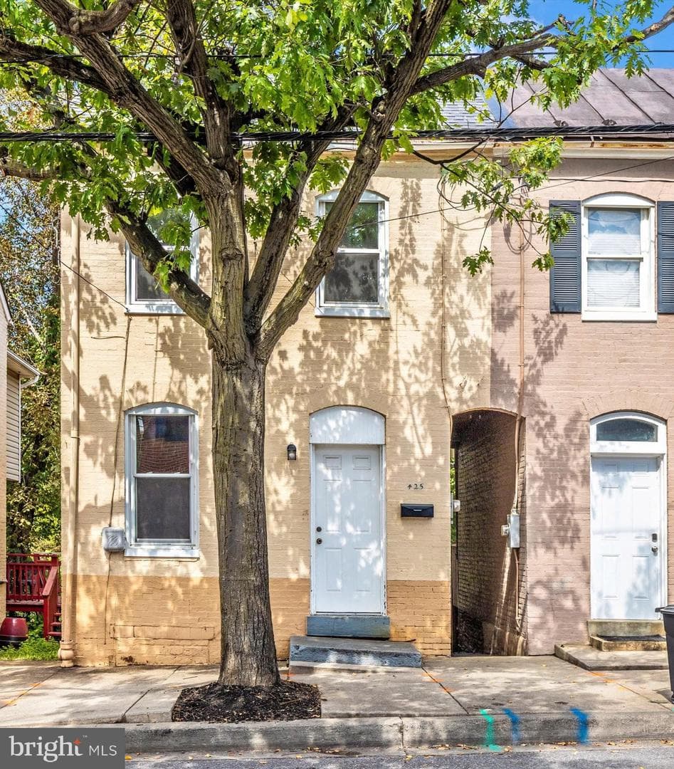 425 W Patrick Street