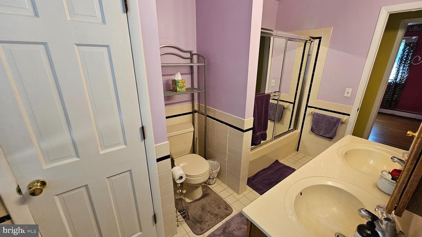 6900 Colonial Avenue photo 3