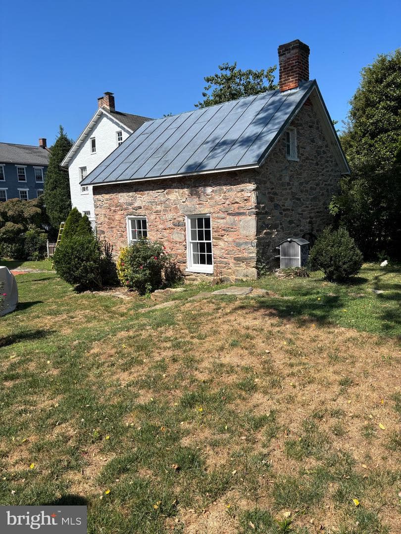 1 W Main Street photo 40