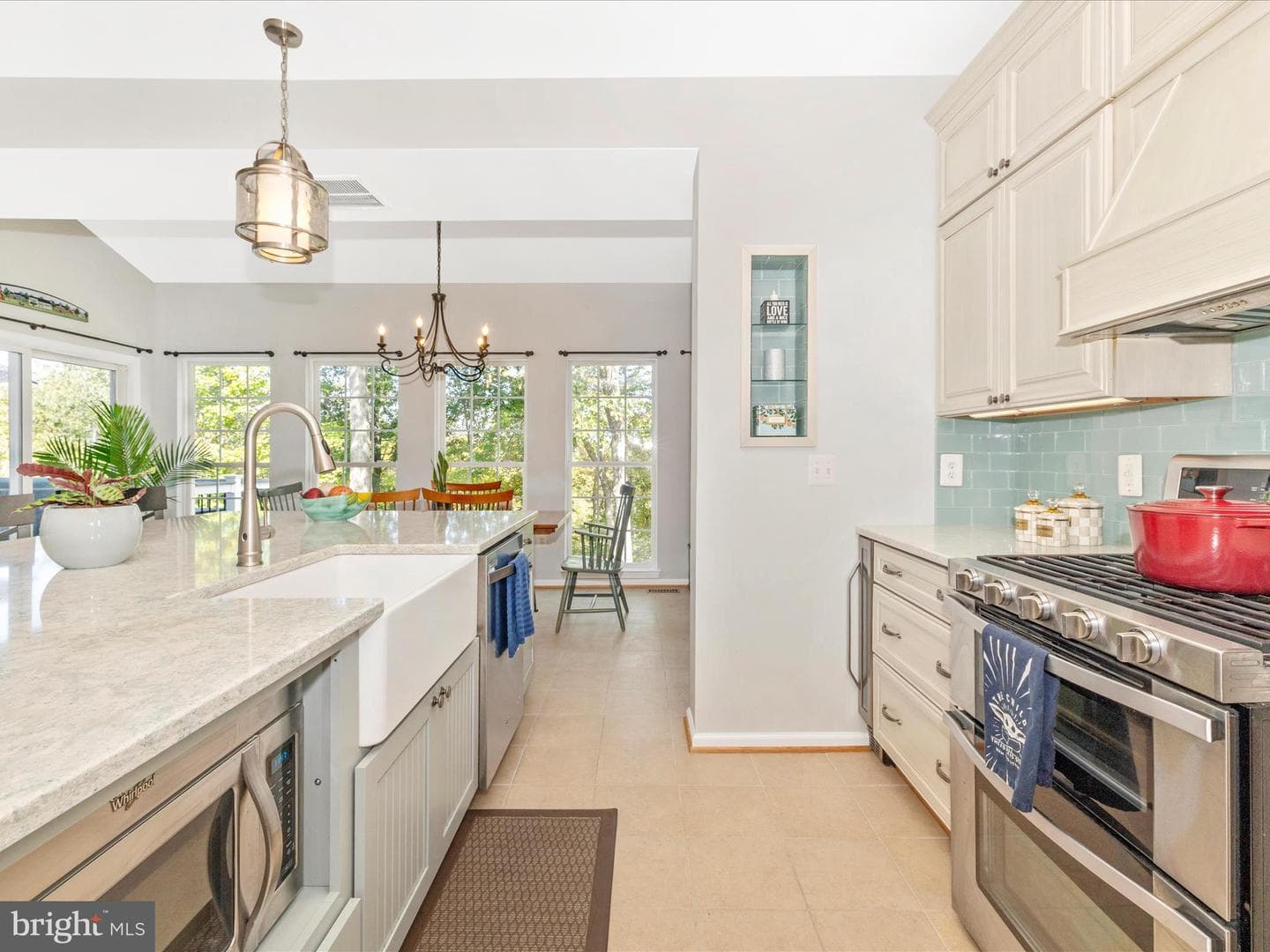 11046 Country Club Road photo 18