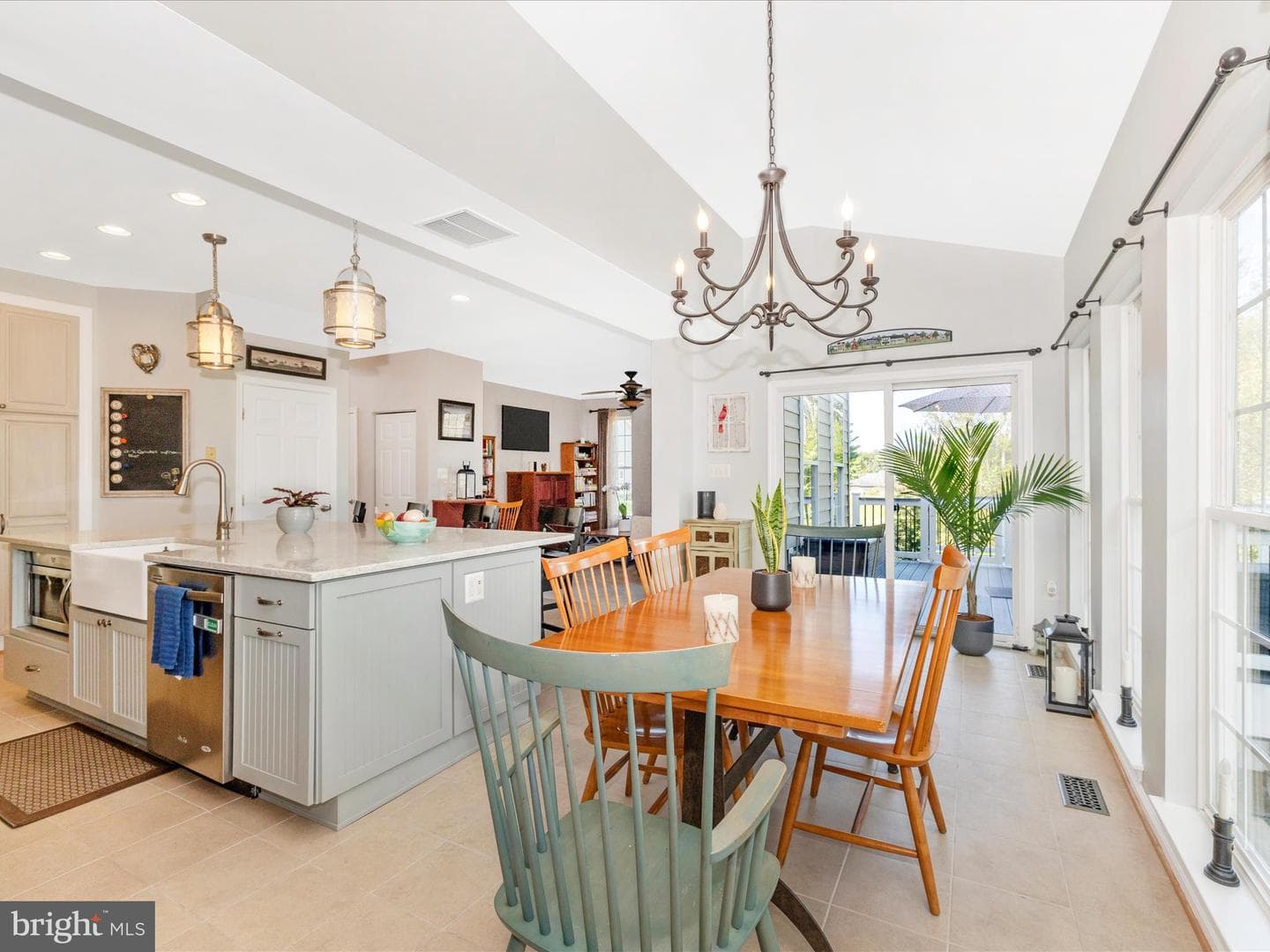 11046 Country Club Road photo 22
