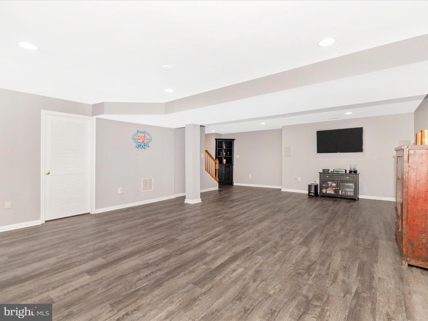 11046 Country Club Road photo 47