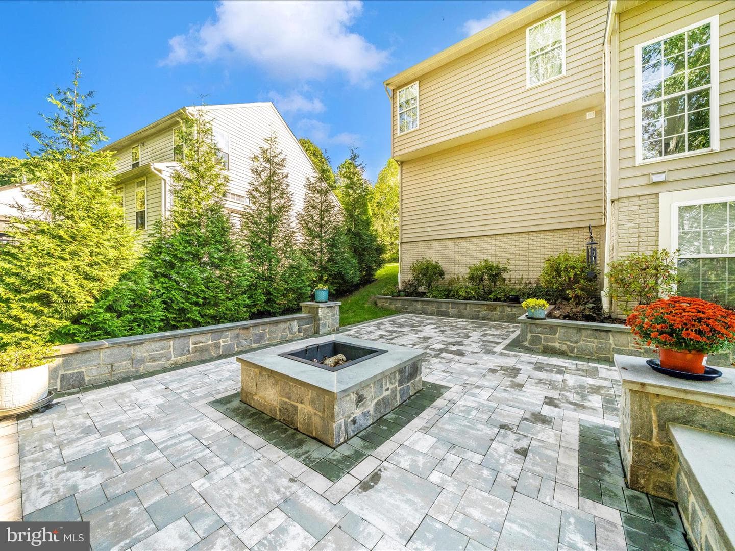 11046 Country Club Road photo 71