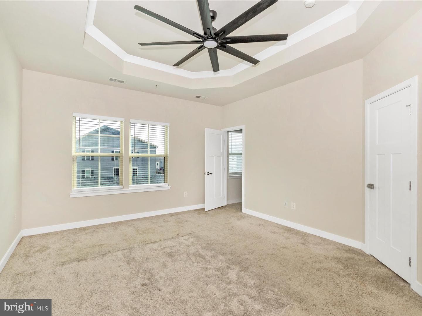 5877 Tomahawk Street photo 25