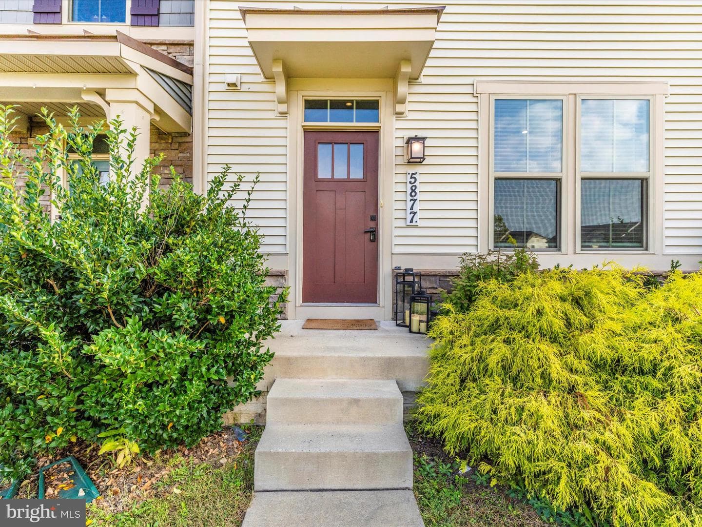 5877 Tomahawk Street photo 3