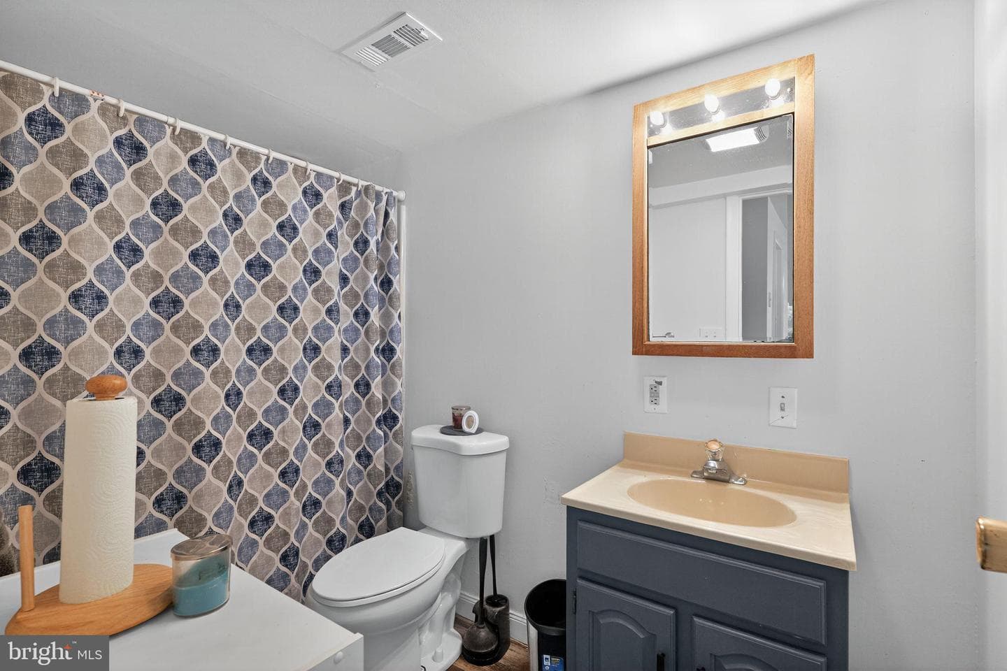 2421 Dunmore Court photo 6