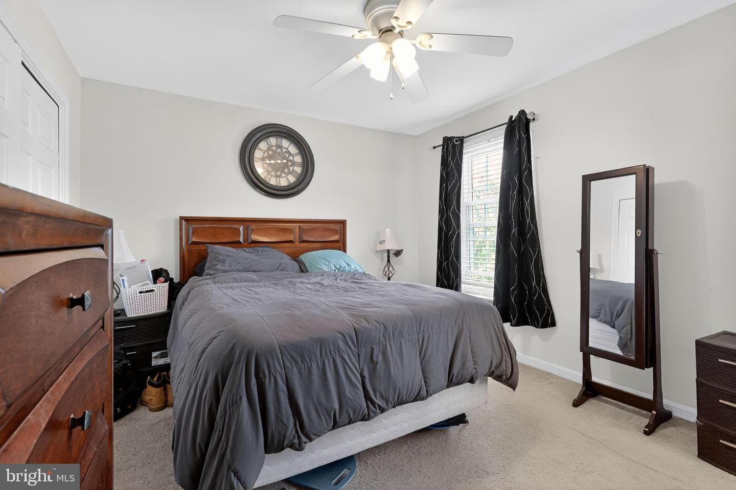 2421 Dunmore Court photo 9
