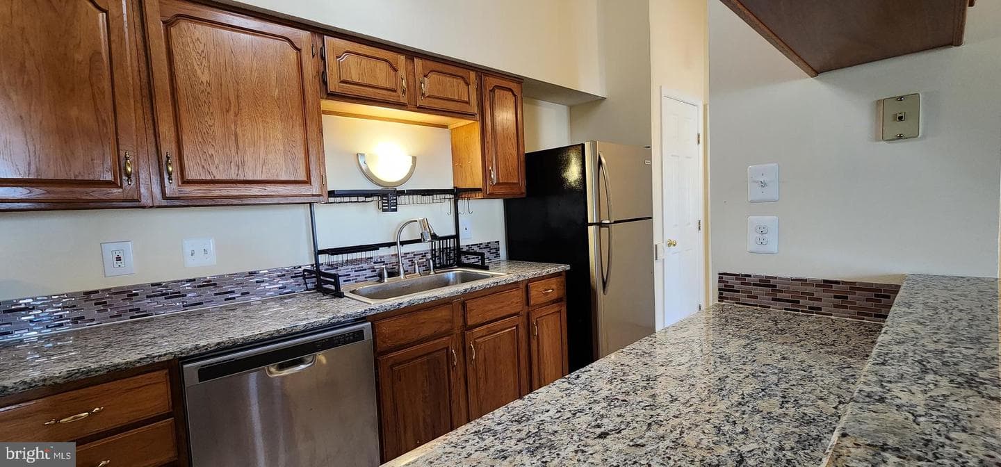 621 Himes Avenue #109 photo 11