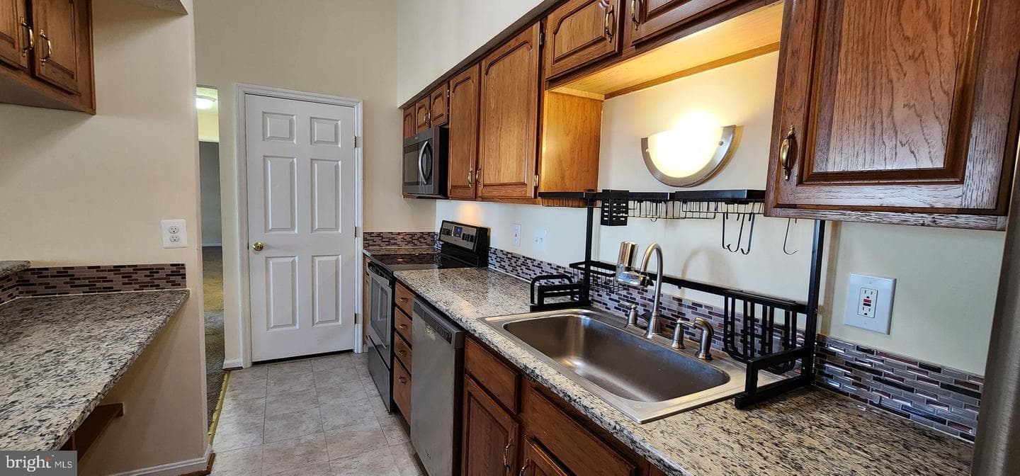 621 Himes Avenue #109 photo 9