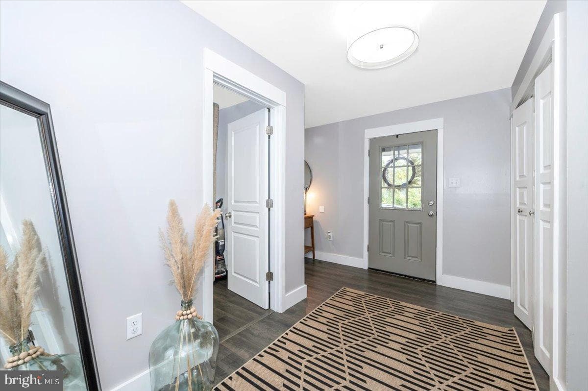2710 Monument Road photo 5