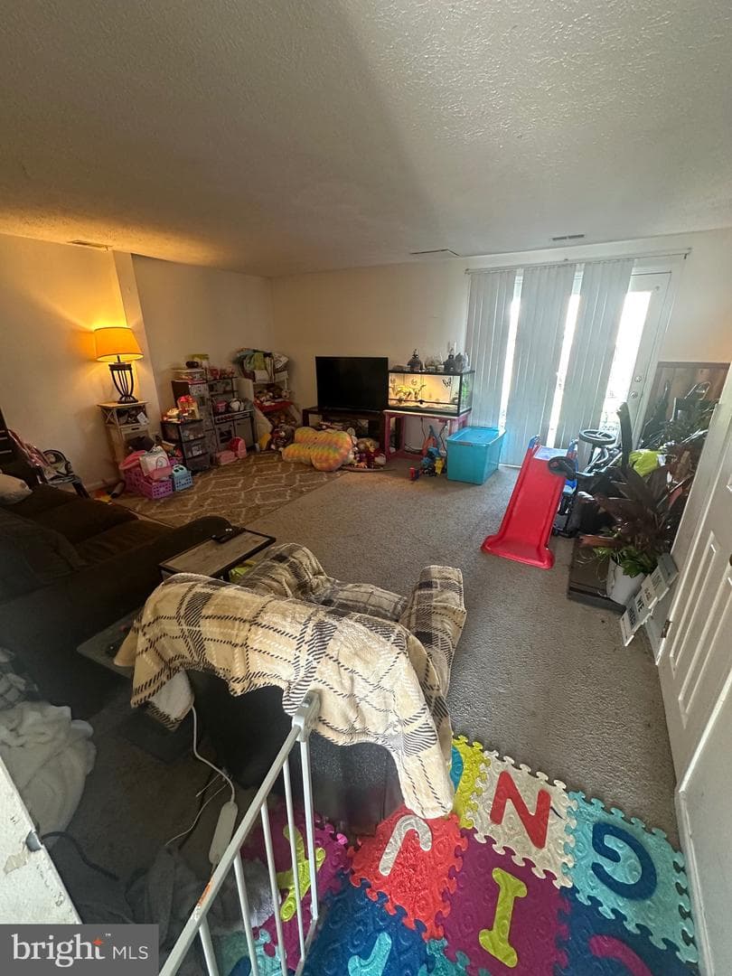 525 Beebe Court photo 4