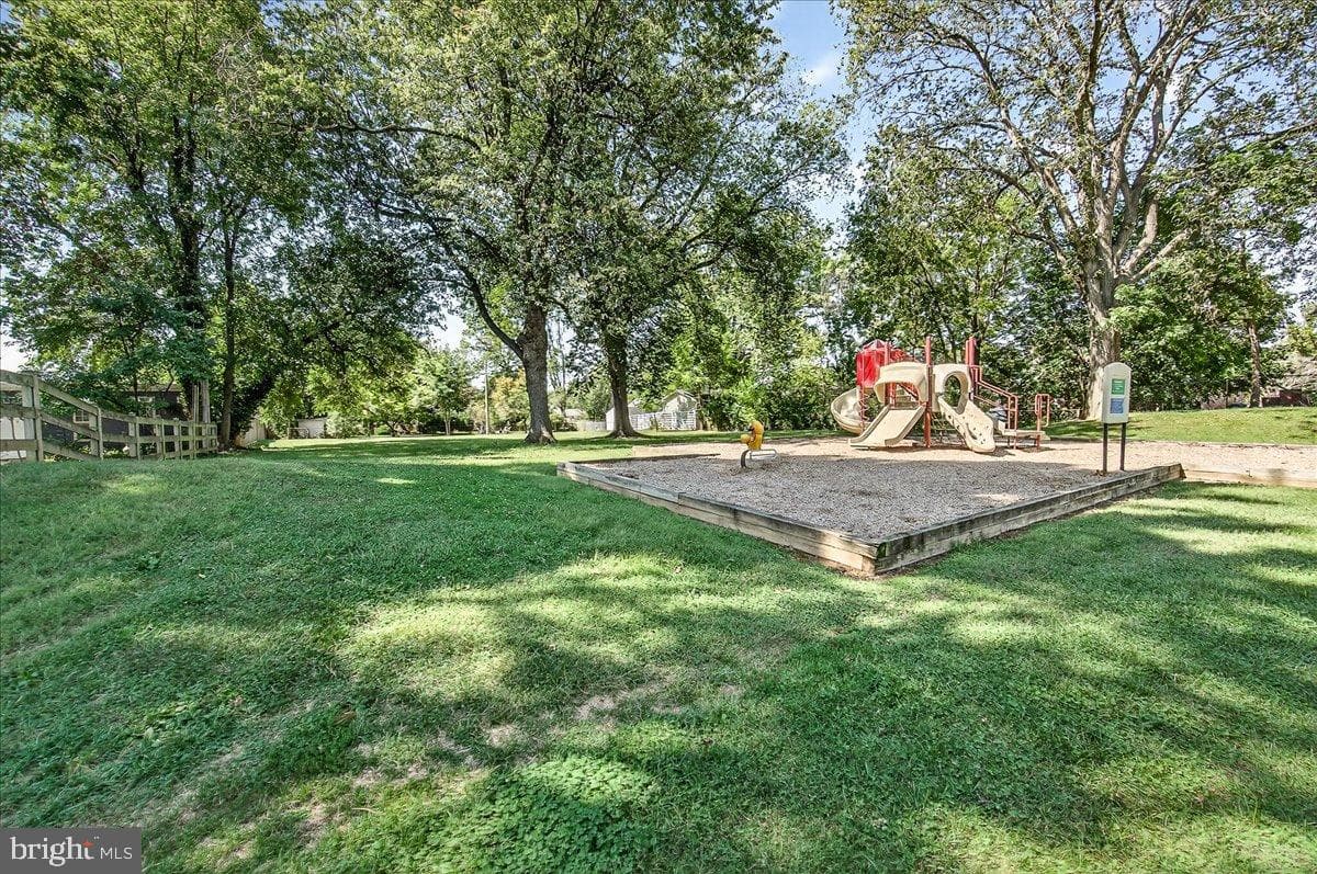 601 Culler Avenue photo 106